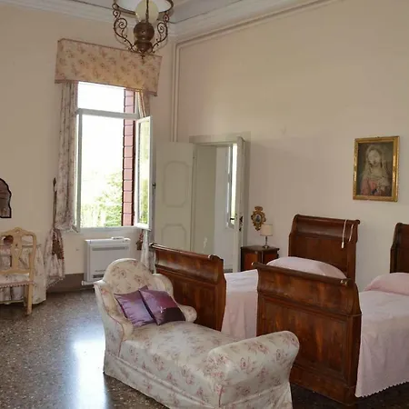 Sleeps 16 Air Con Wifi Villa *