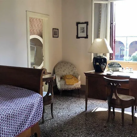 Sleeps 16 Air Con Wifi *