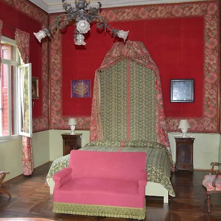 Sleeps 16 Air Con Wifi *