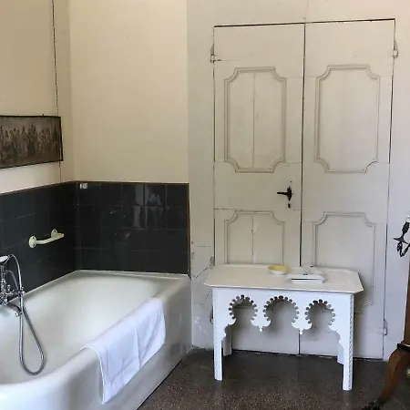 Вилла Sleeps 16 Air Con Wifi Эсте